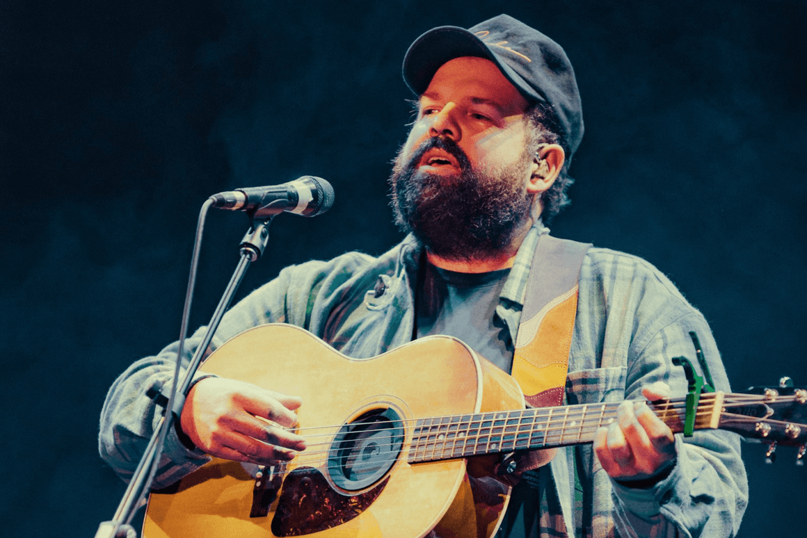 Donovan Woods