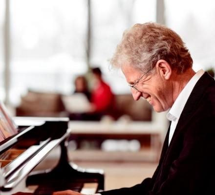 Learn to Play Piano