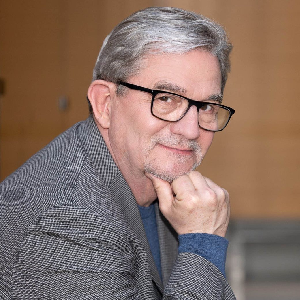 Robert Loewen Photo